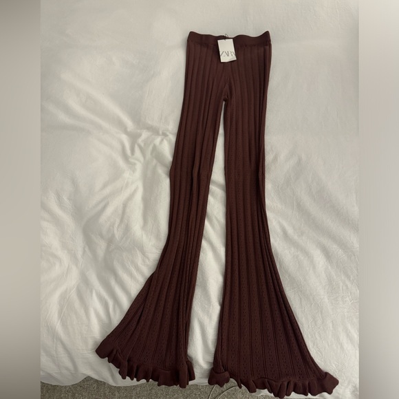 Zara Ruffled Full Length Pants - Picture 4 of 5